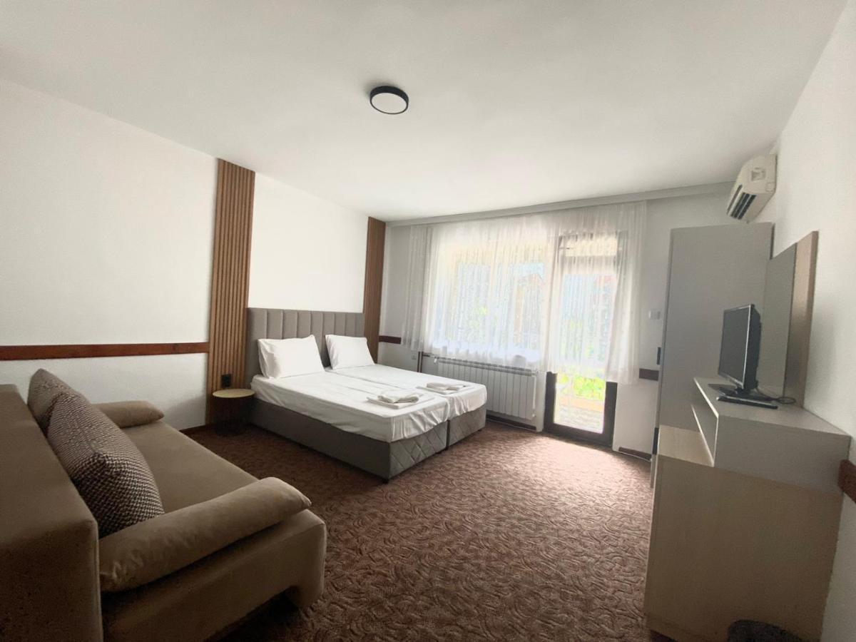 Hotel Хотел М1 Primorsko Exterior foto